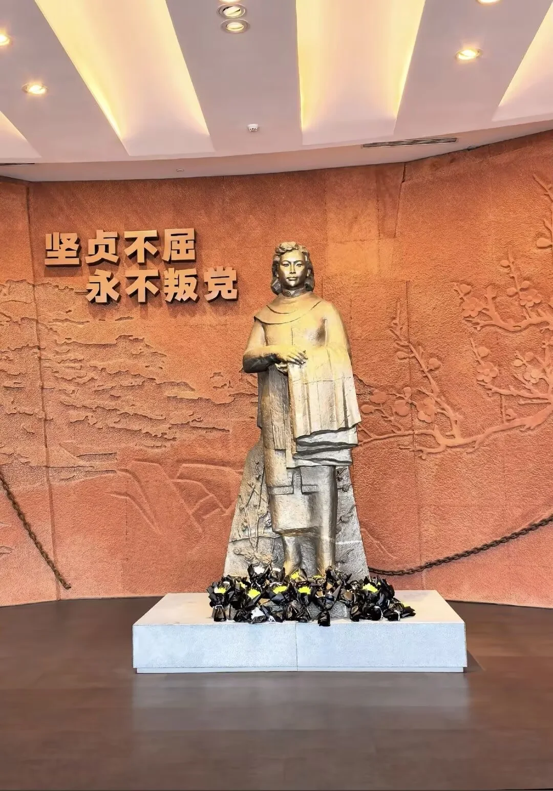 江竹筠纪念馆内的江姐塑像