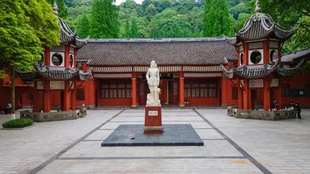 赵一曼纪念馆广场